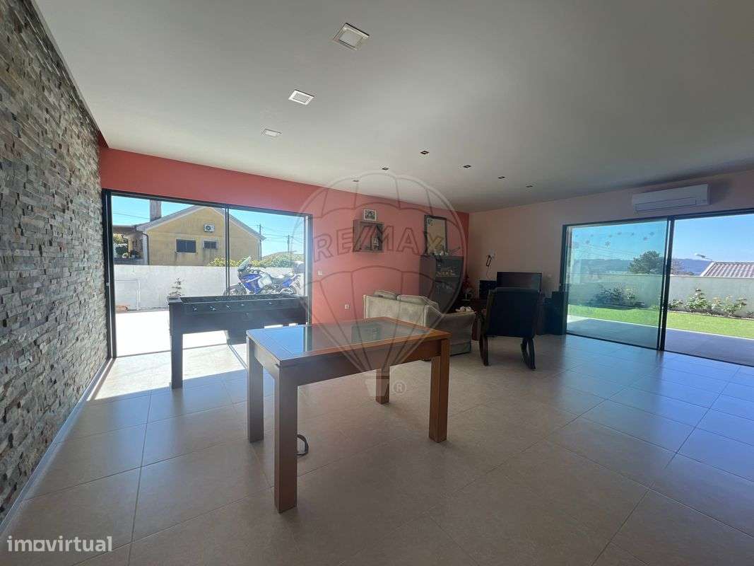 Moradia T4 para venda-31