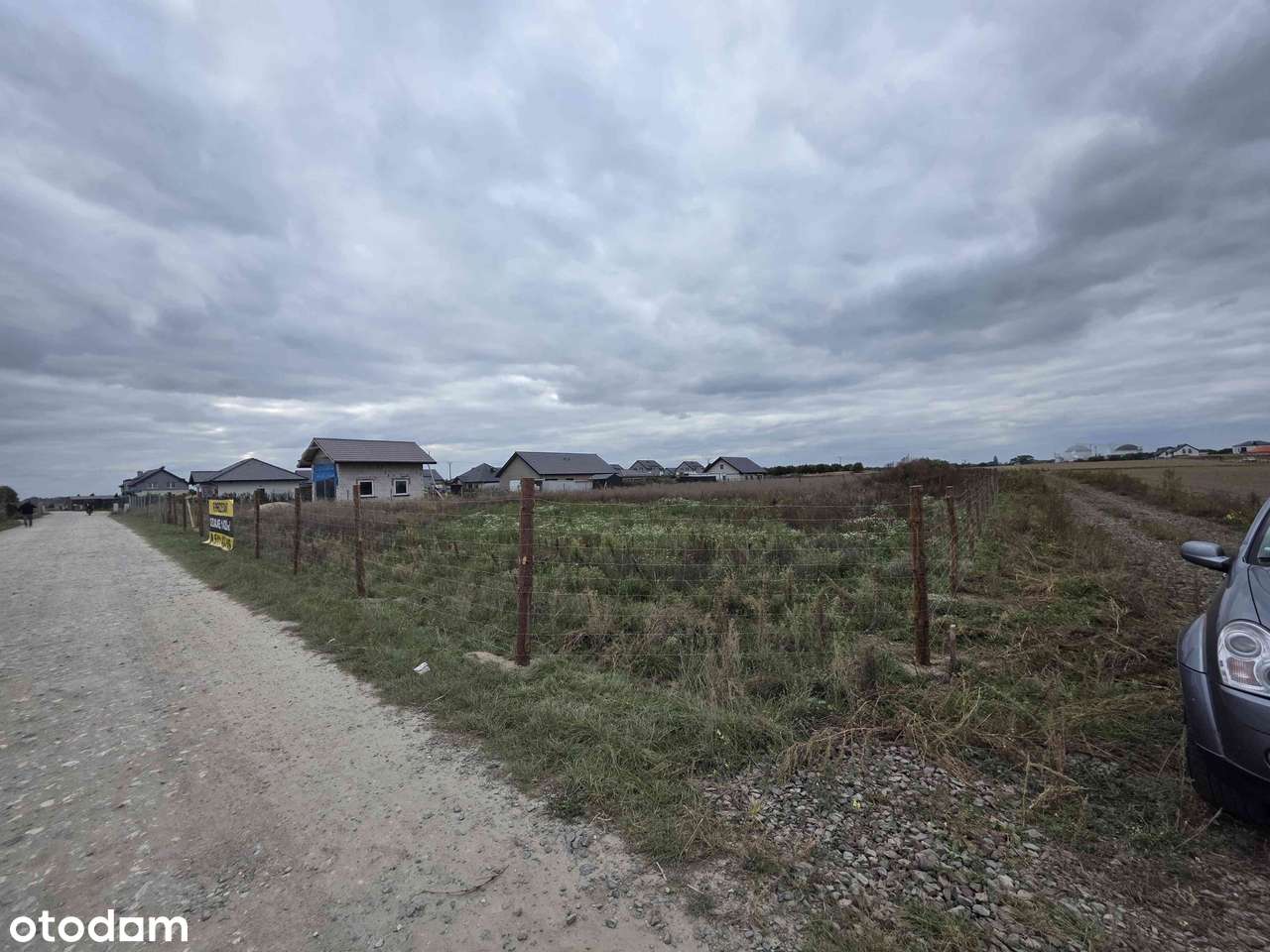 Działka pod zabudowę z dostępem do mediów - Pełny obrazek: 2/8