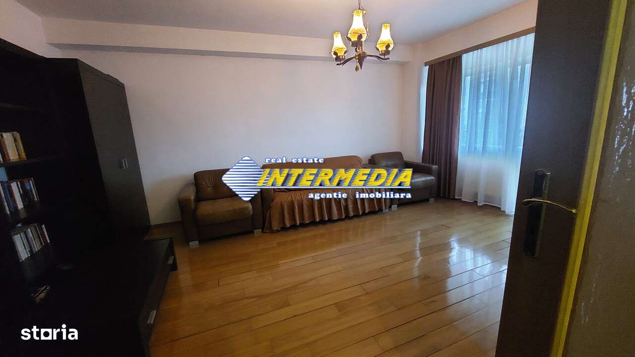 Apartament cu 2 camere in Bloc Nou Cetate - Imagine principală: 4/7