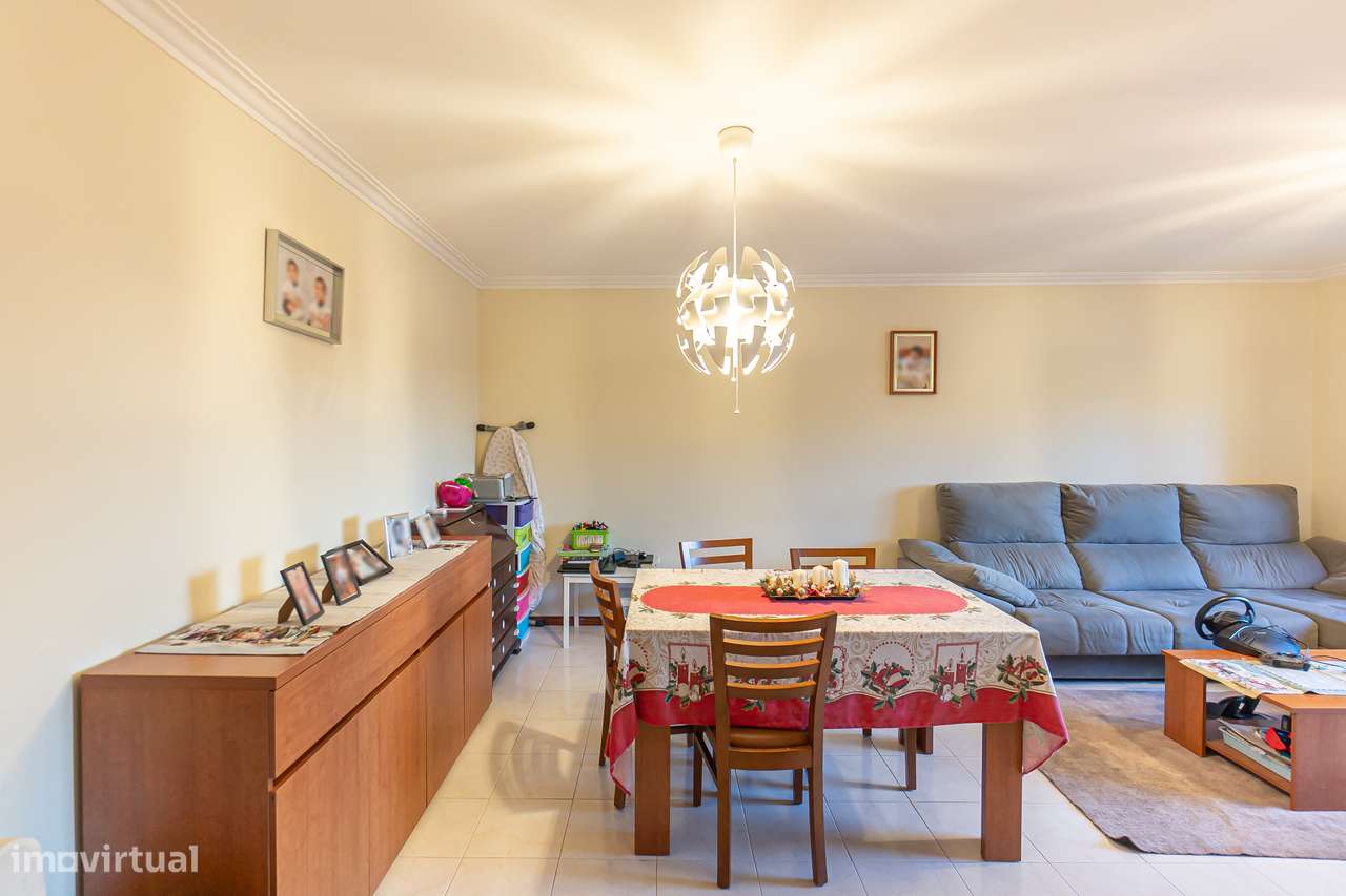 Apartamento T2 a 2 minutos do Pingo Doce de Perosinho - Grande imagem: 2/17