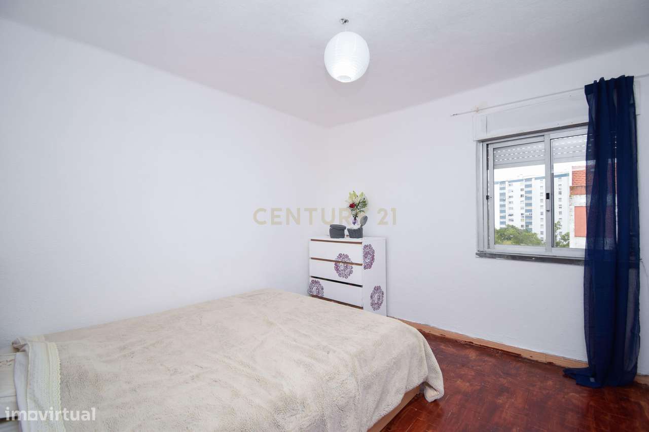 T2 duplex com sótão nas Pedralvas, Benfica-15