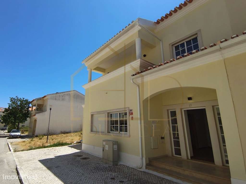 ESPAÇOSA Moradia T4 + Anexo (sala e wc). PALMELA - Grande imagem: 5/60