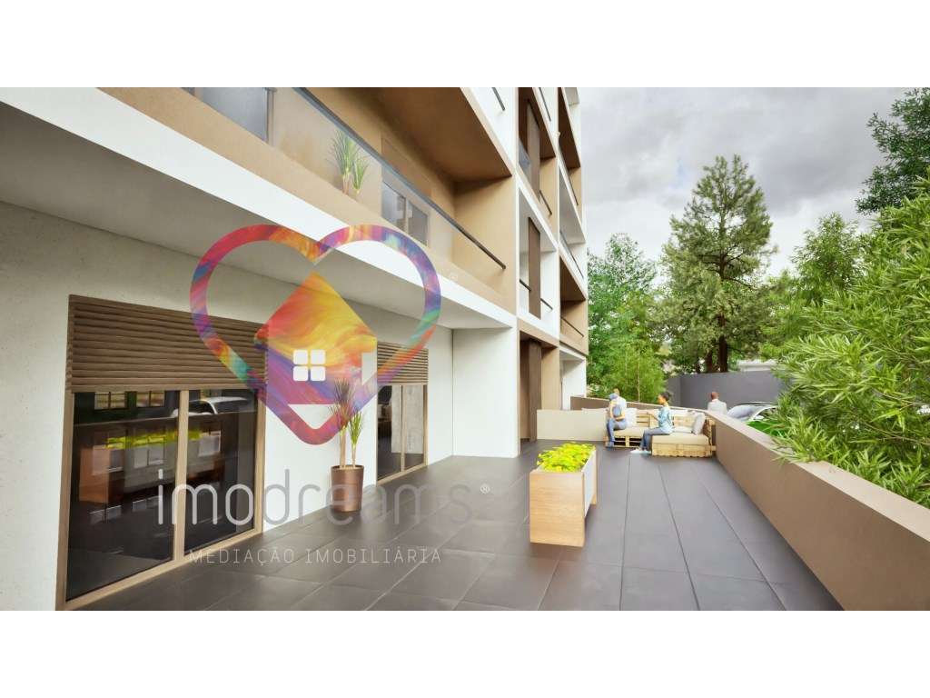 Apartamento T3 c/ Varanda em Oliveira de Azeméis, Aveiro-11