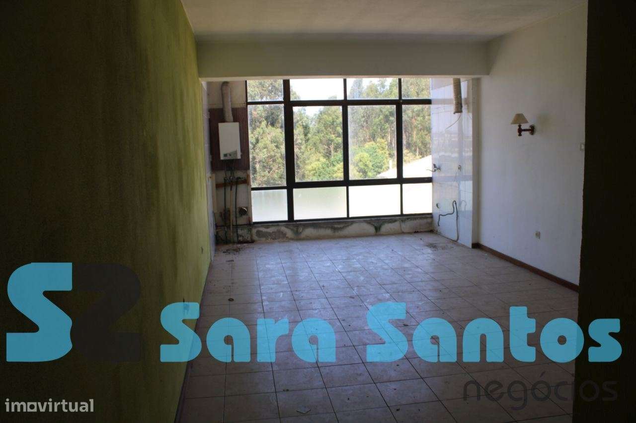 Prédio para recuperar C/Projeto aprovado-Porto - Grande imagem: 5/20