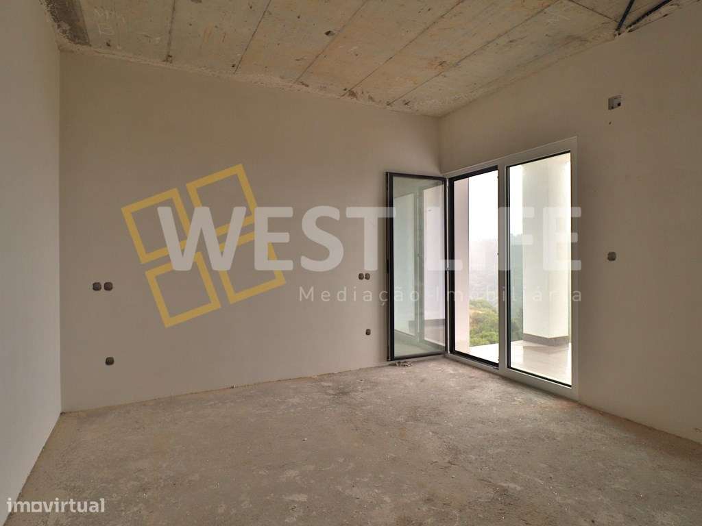 Moradia T4 em Construção com Vista Campo a 5 Minutos de Mafra-16