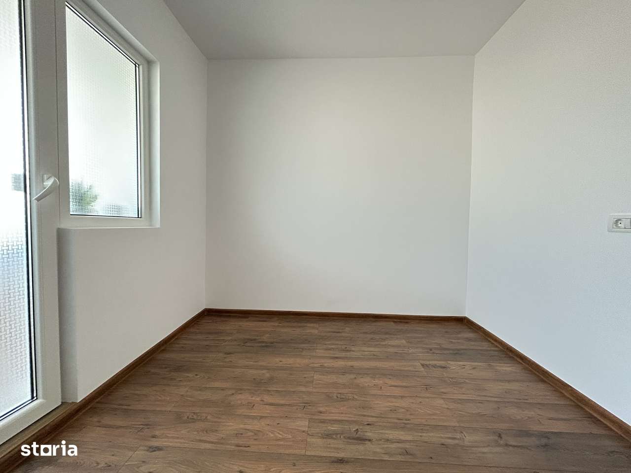 Apartament 3 camere amenajat modern centrala termica Galeriile Soveja-6