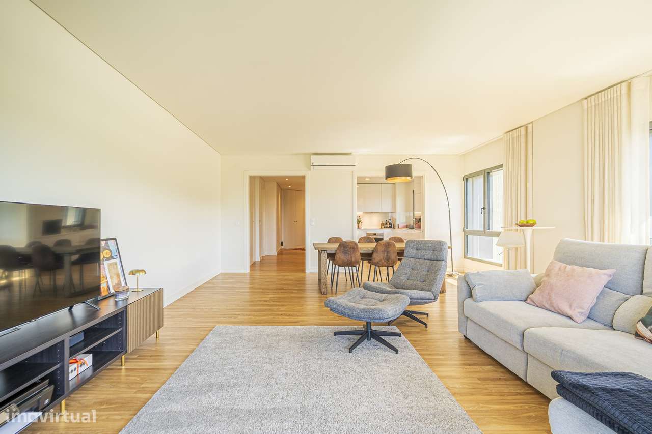 T4 | 183 m² | Miraflores | Vistas Monsanto + Rio-13