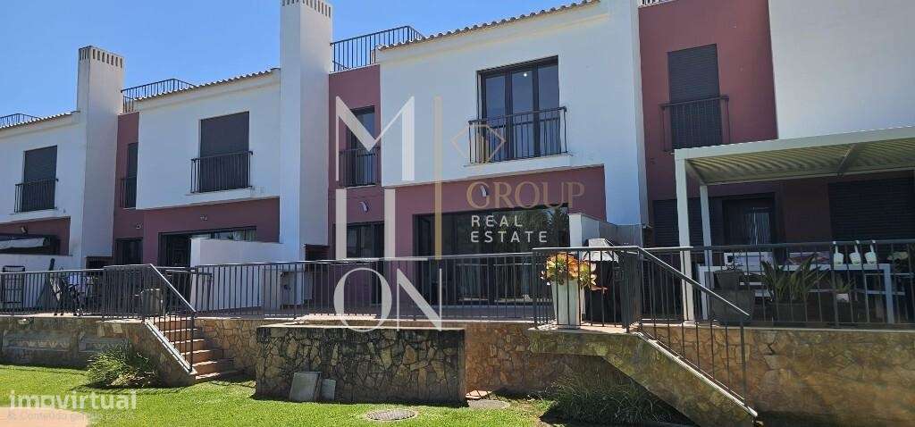 Moradia condomínio privado com piscina em Albufeira-13