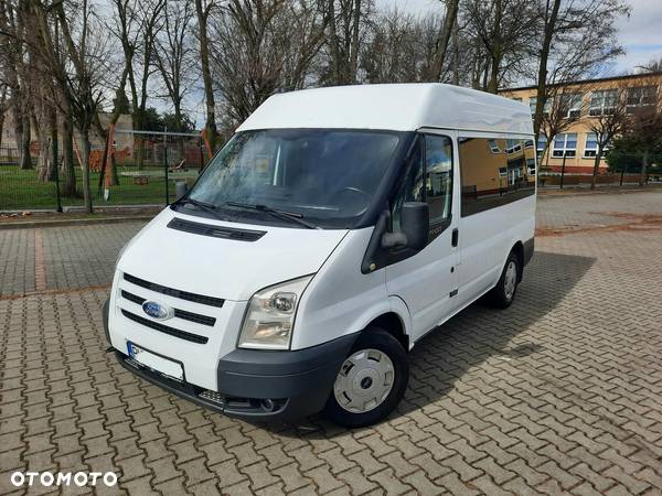 Ford Transit - 1