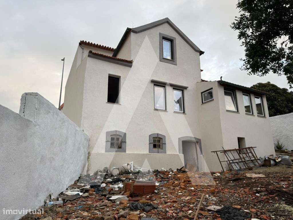 Moradia T4 Renovada - Excelente Oportunidade de Investimento em Oli... - Grande imagem: 4/25