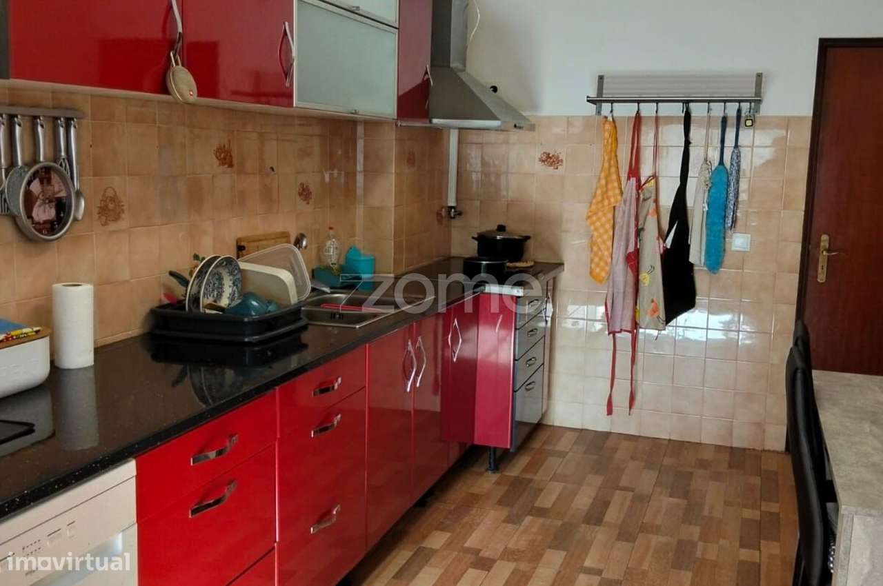 Excelente T2 com Arrecadação e ar condicionado - Grande imagem: 5/14