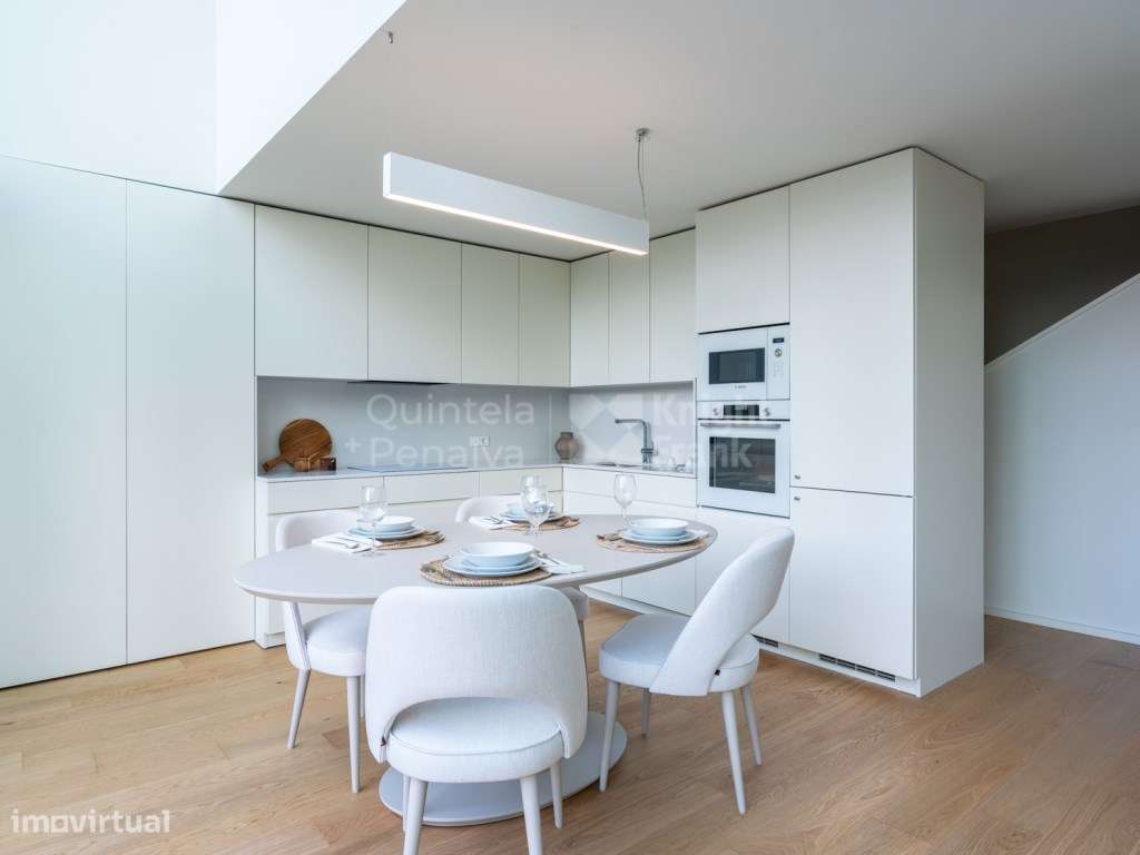 Apartamento T1 duplex com mezzanine e jardim, Avenidas Novas - Grande imagem: 4/55