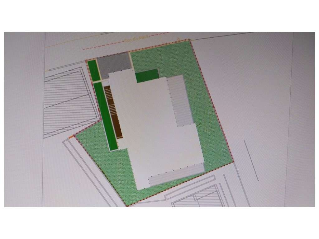 Excelente moradia T4 na na zona das Cortes / Leiria-6