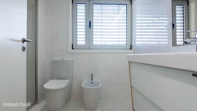Moradia T3, com 2 suítes e 2 terraços, em condomínio fechado na Praia-32
