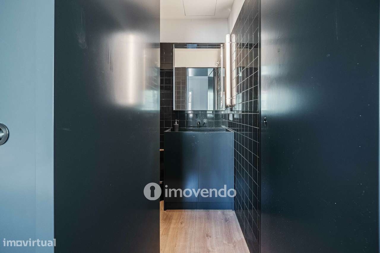 Apartamento T2 com cozinha equipada e mobilado, nas Amoreiras-27
