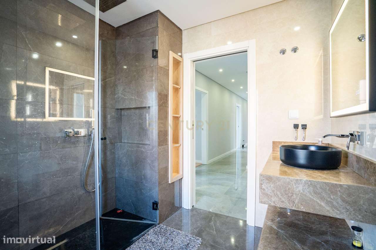 Moradia de Luxo T3 junto a Sintra | Vila Verde-47