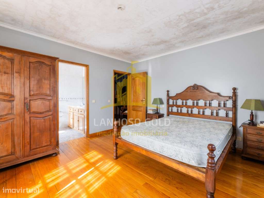 Encantadora Moradia T4 em Pedra Campos e Louredo-11