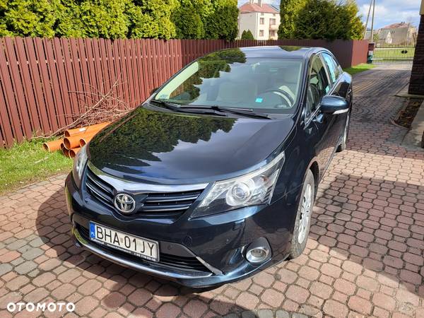 Toyota Avensis 2.0 D-4D Premium - 2