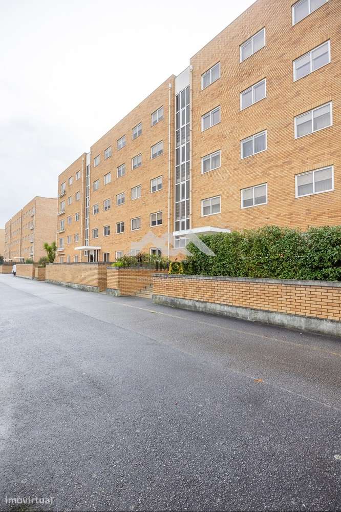 Apartamento T2 | Senhora da Hora | METRO | Garagem | Arrumo-32