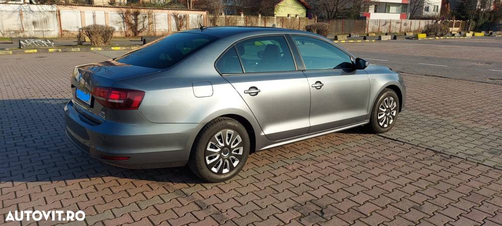 Volkswagen Jetta 1.2 TSI Comfortline - 20