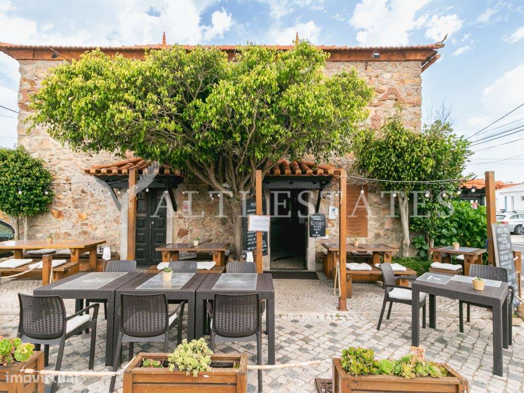 Restaurante com História e Prestígio para Venda na Azoia, junto ao ...-22