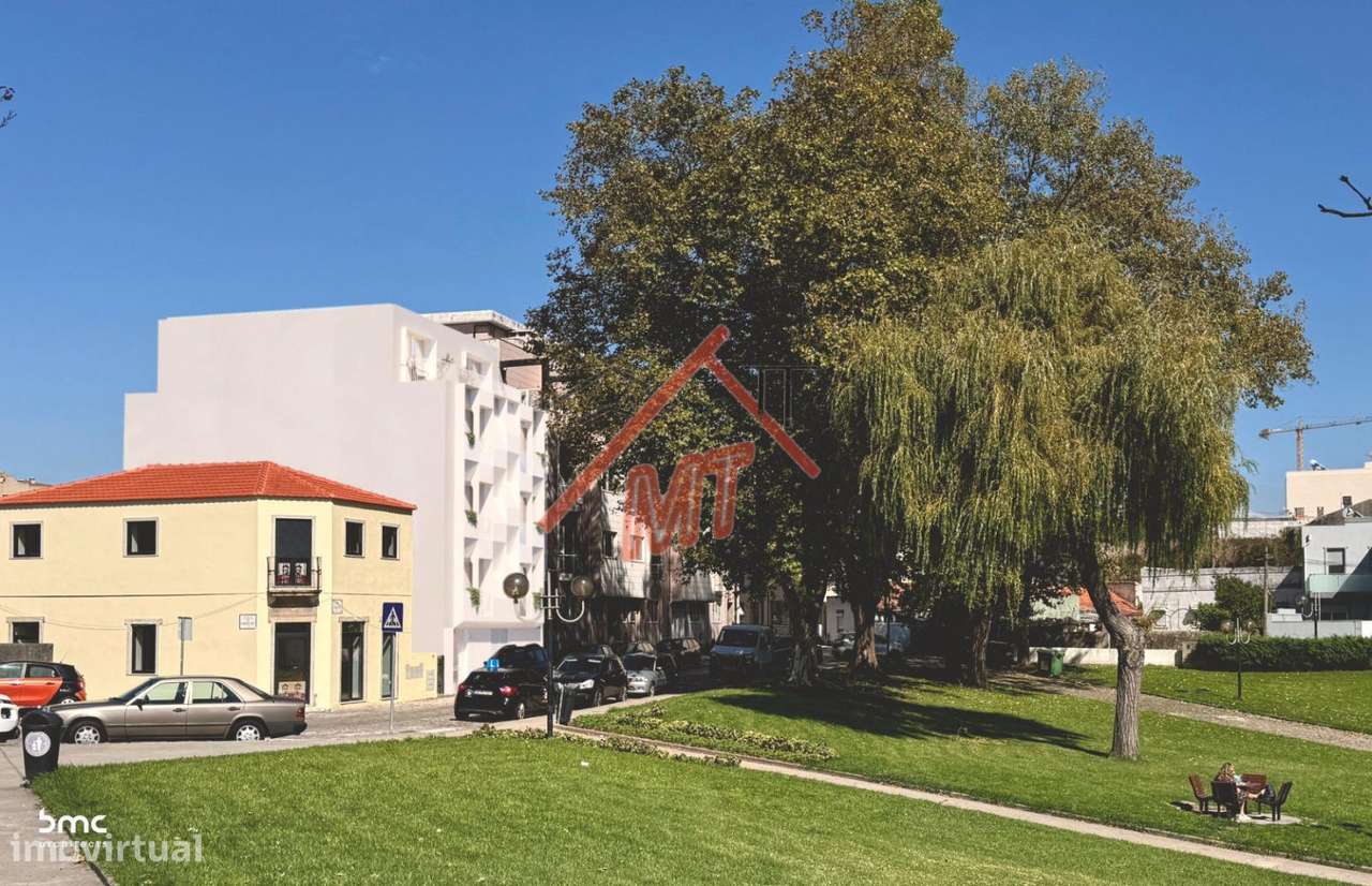 Magnifico T3 Duplex zona nobre  Leça da Palmeira-44