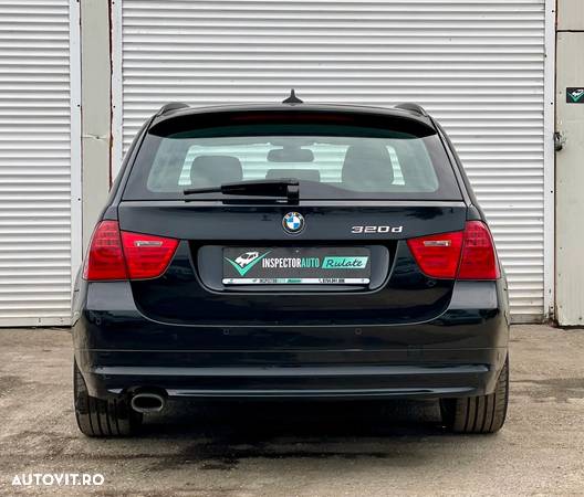 BMW Seria 3 320d DPF Touring Aut. Edition Lifestyle - 12