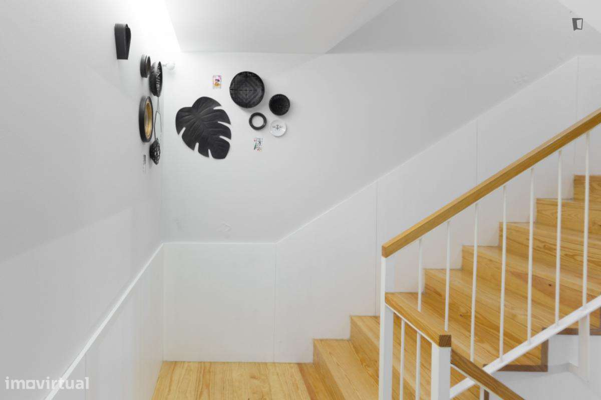 Apartamento com 1 quartos - localizado em São Nicolau Porto - Grande imagem: 4/8