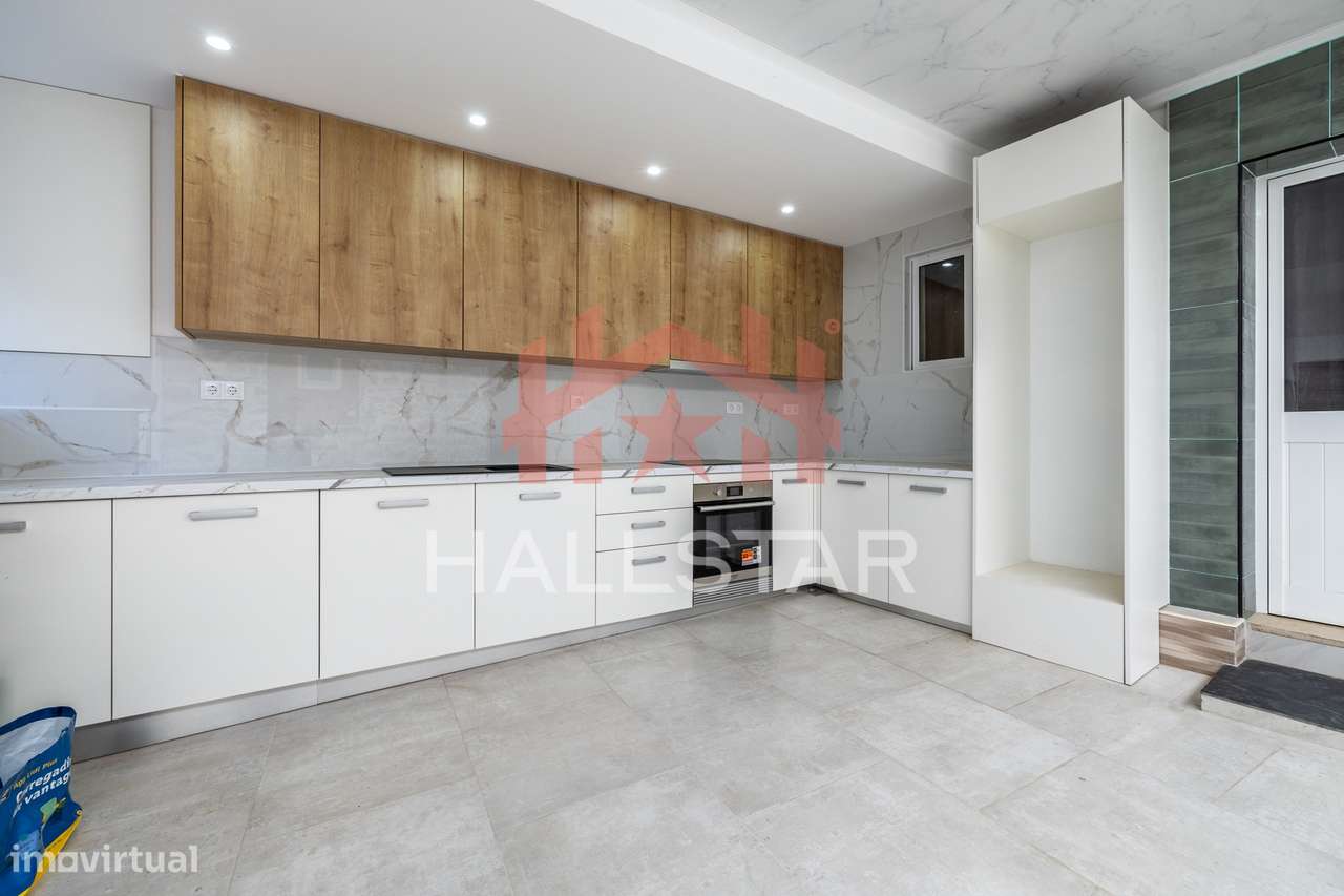 Moradia T3 Remodelada / Garagem e Churrasqueira / Soutocico - Grande imagem: 4/36