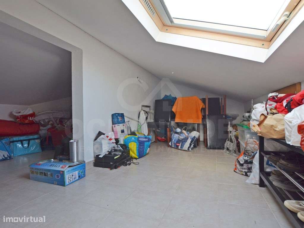 Moradia T4+2 com piscina na Urb. Lombas (São Domingos de Rana)-34