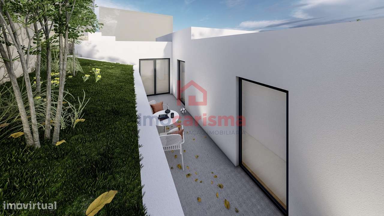 Moradia T3 Totalmente Remodelada em Santo Tirso-20