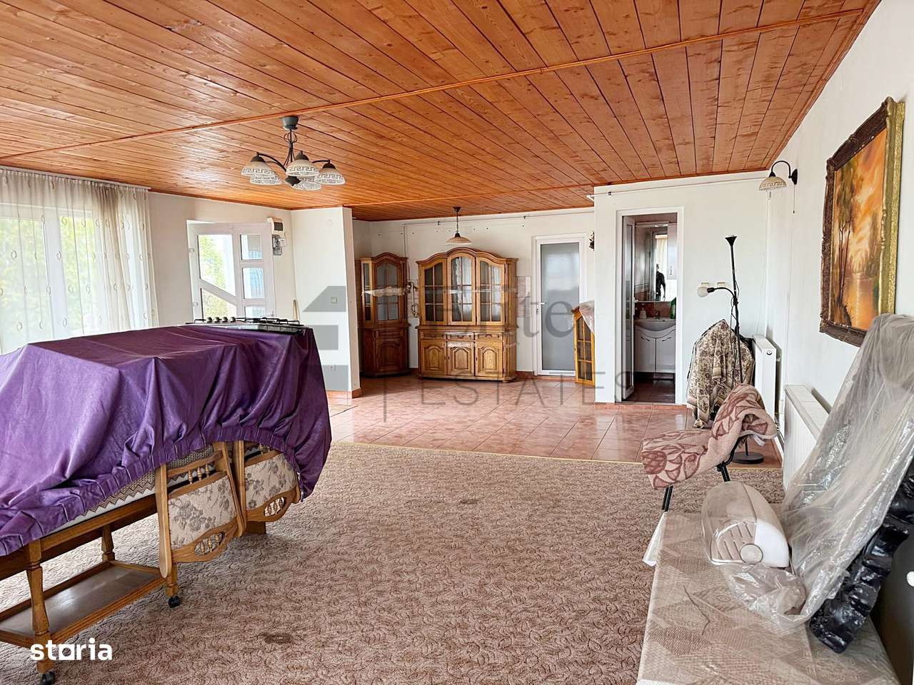 Spatiu comercial cu apartamente de vanzare In Nojorid-10