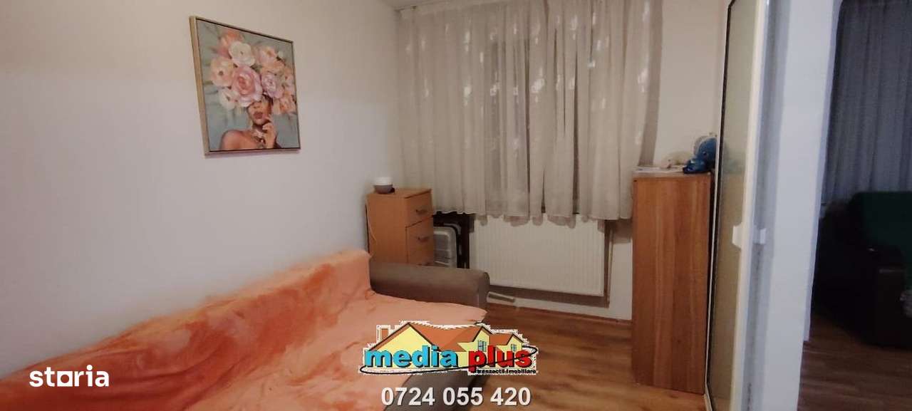 Vânzare apartament 3 camere, etaj 1, Micro 19 – mobilat complet-3