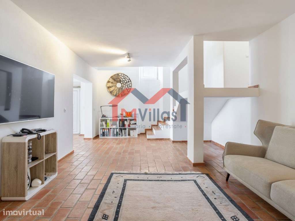 Moradia V3 no centro de Salir - Loulé - Grande imagem: 4/26