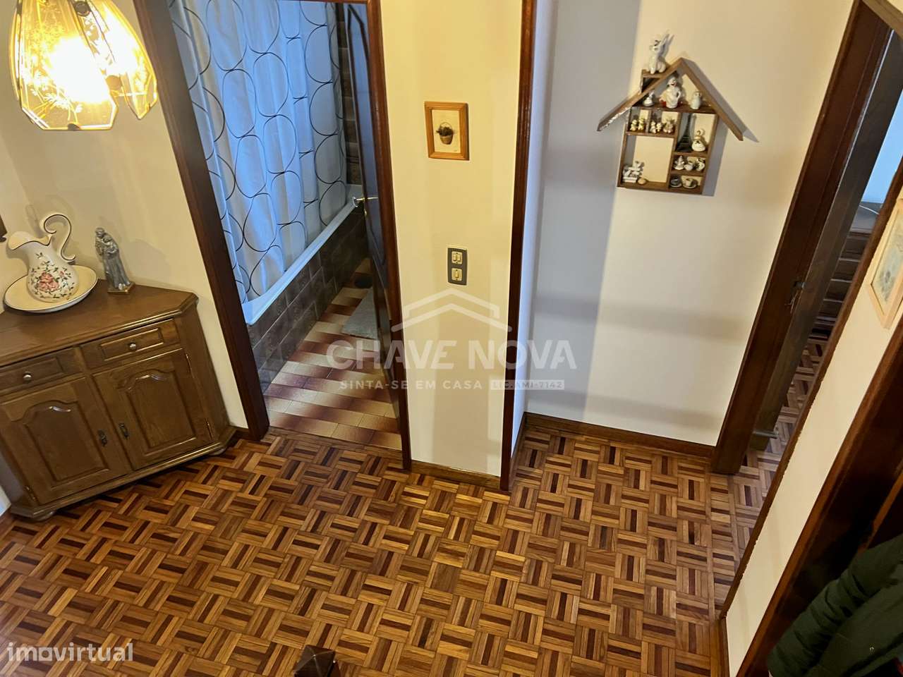 Moradia T4 com jardim e garagem em Ermesinde-22