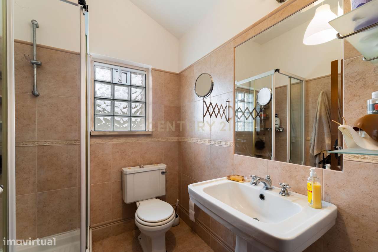 Moradia Única em São Pedro de Sintra-23