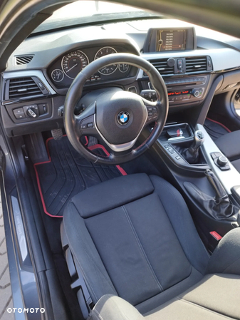 BMW Seria 3 320d Sport Line - 7