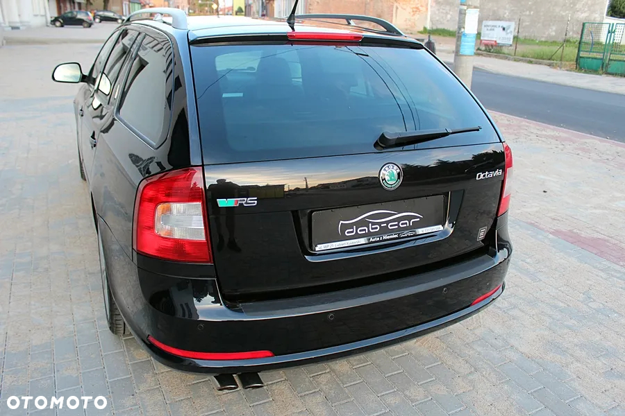 Skoda Octavia Combi 2.0 TDI CR DPF RS - 19