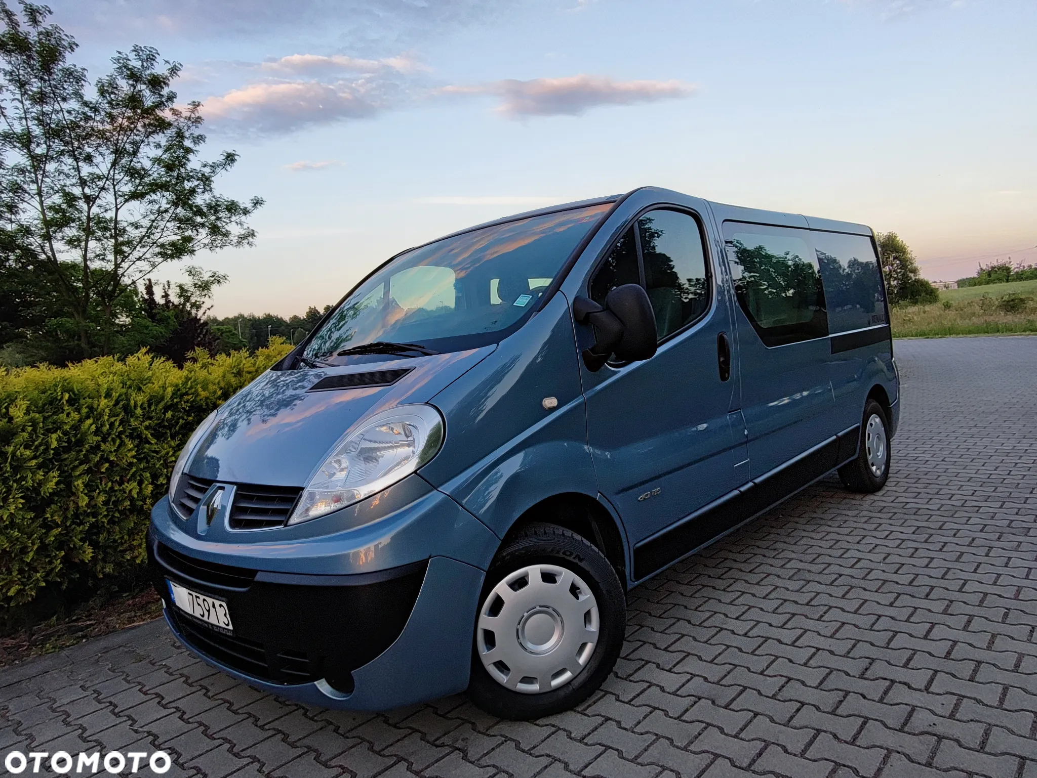 Renault Trafic - 12