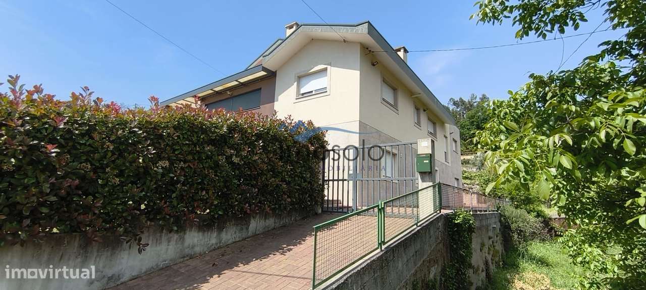 Moradia T4 de Luxo  em Dornelas-5