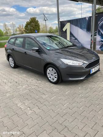 Ford Focus 1.0 EcoBoost 99g Titanium - 1