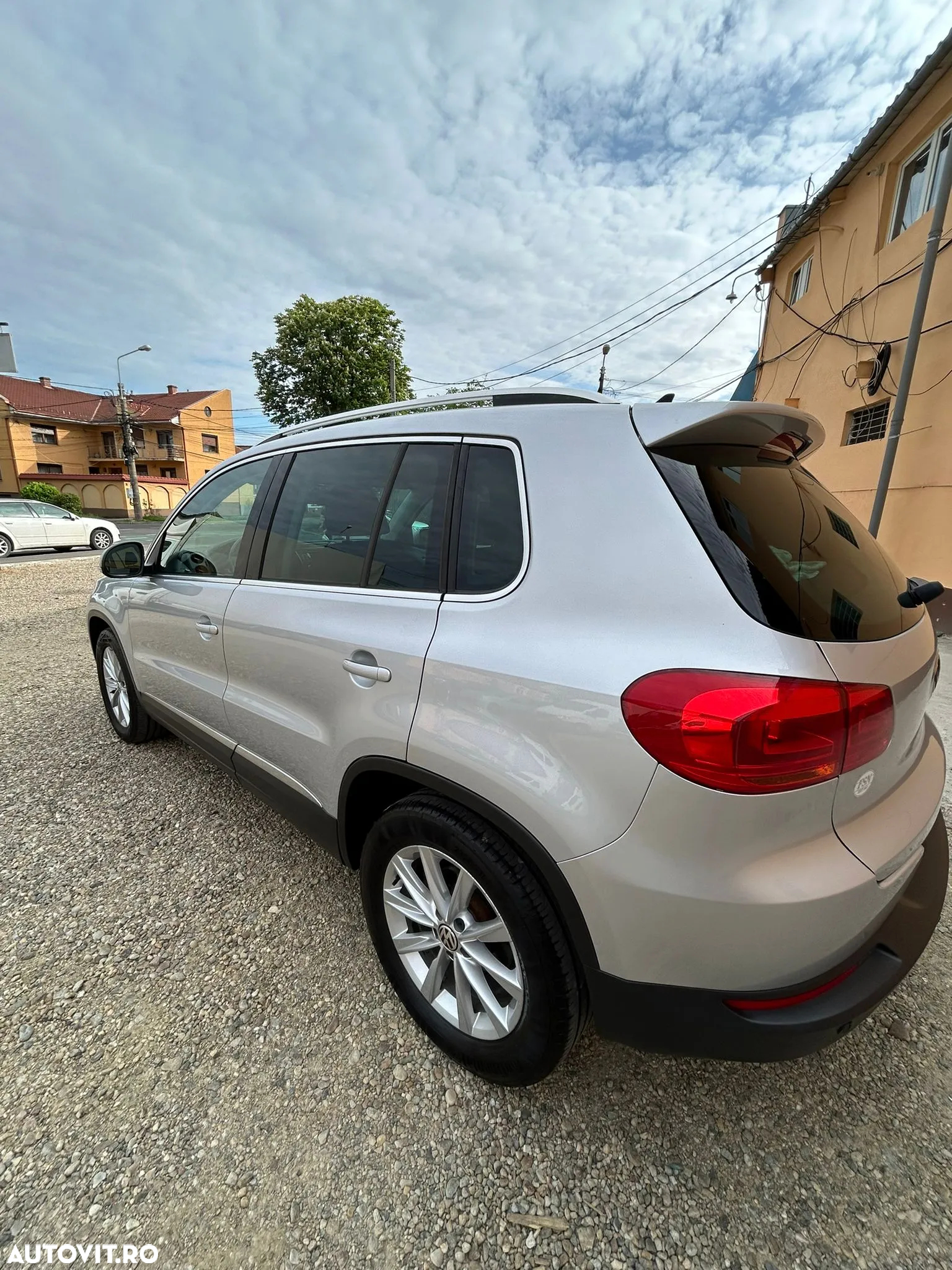 Volkswagen Tiguan 2.0 TDI BMT Trend & Fun - 4