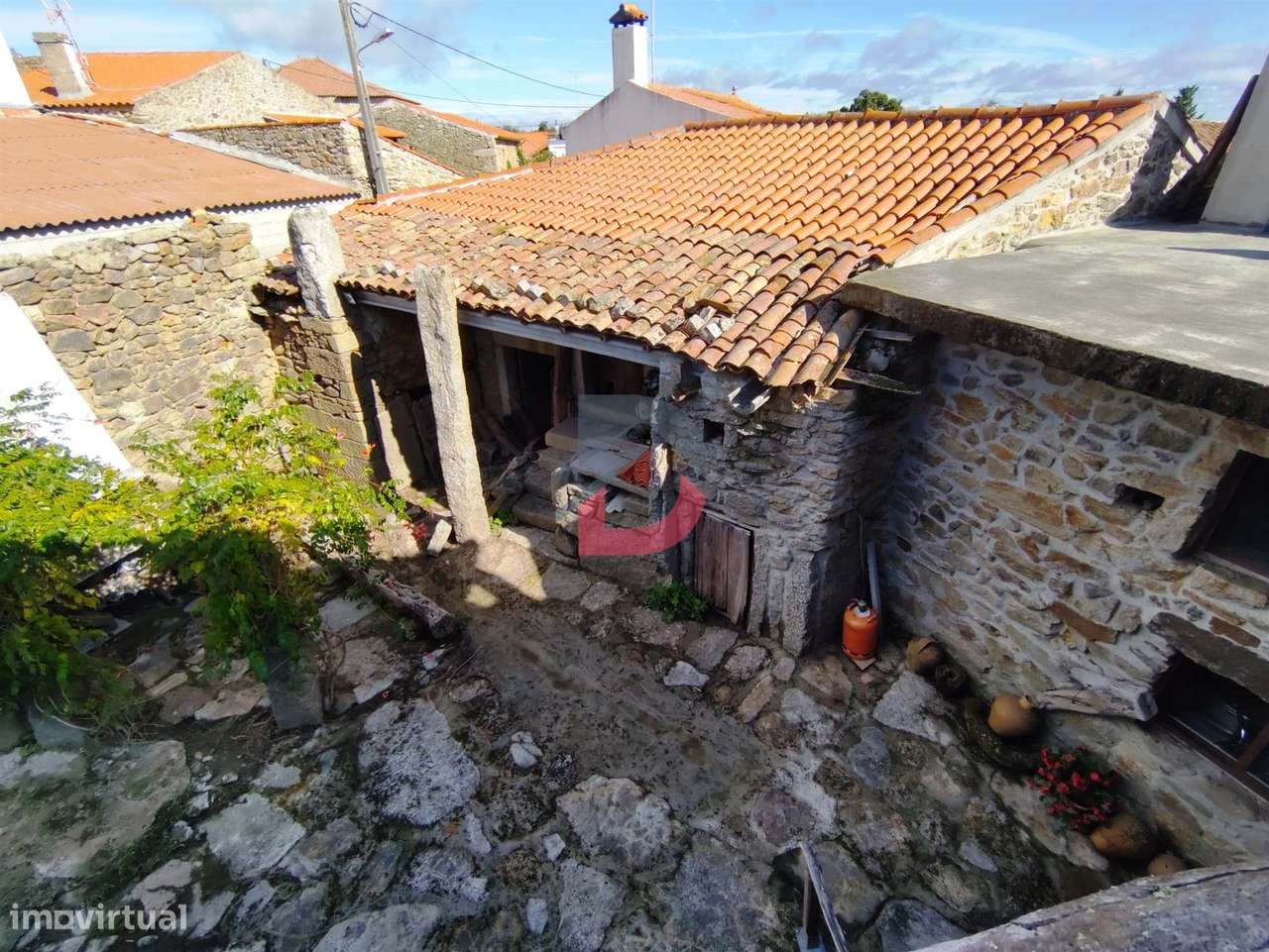 Duas moradias históricas - Grande imagem: 3/35