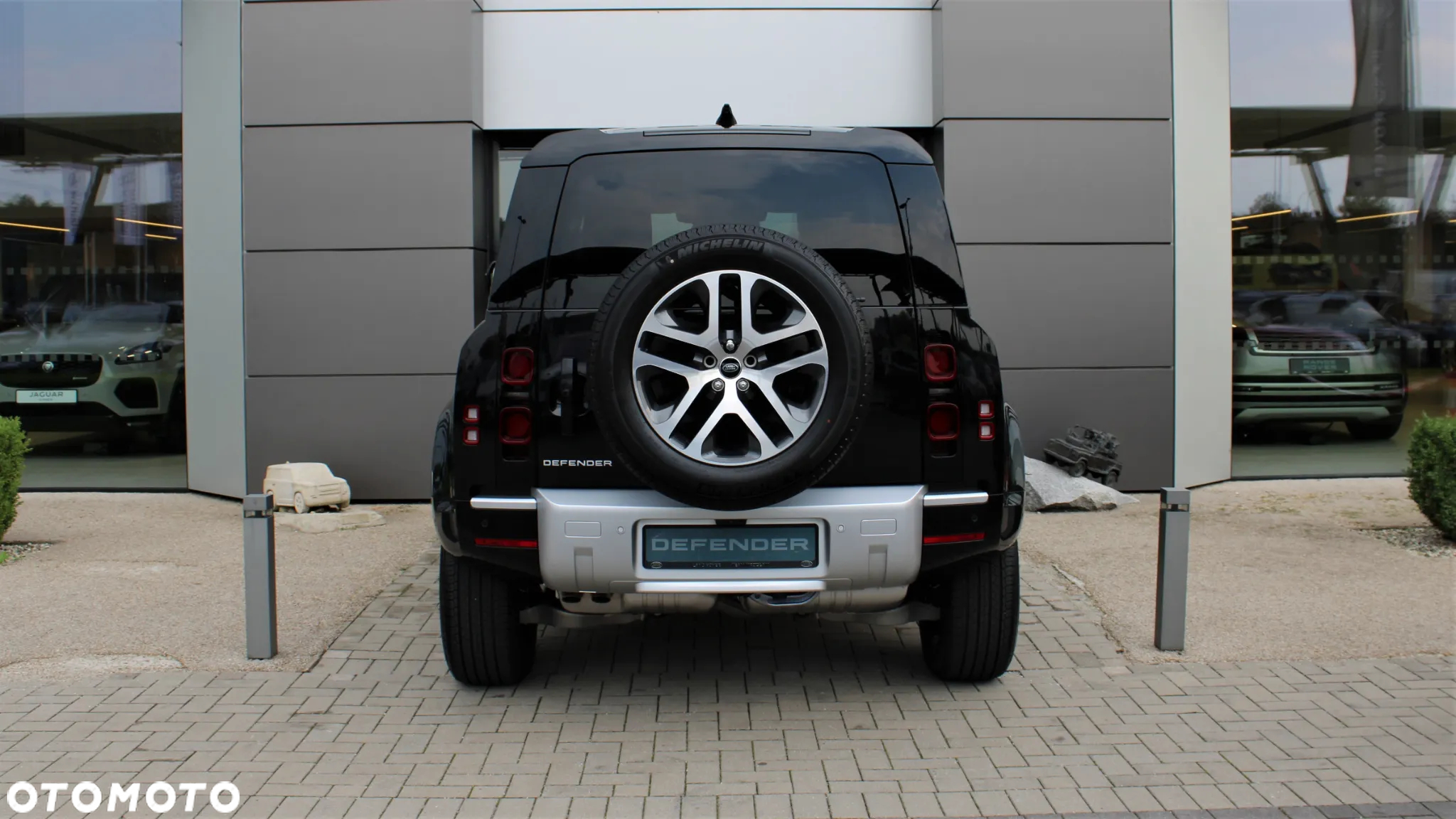 Land Rover Defender 90 3.0 D250 mHEV XS Edition - 4