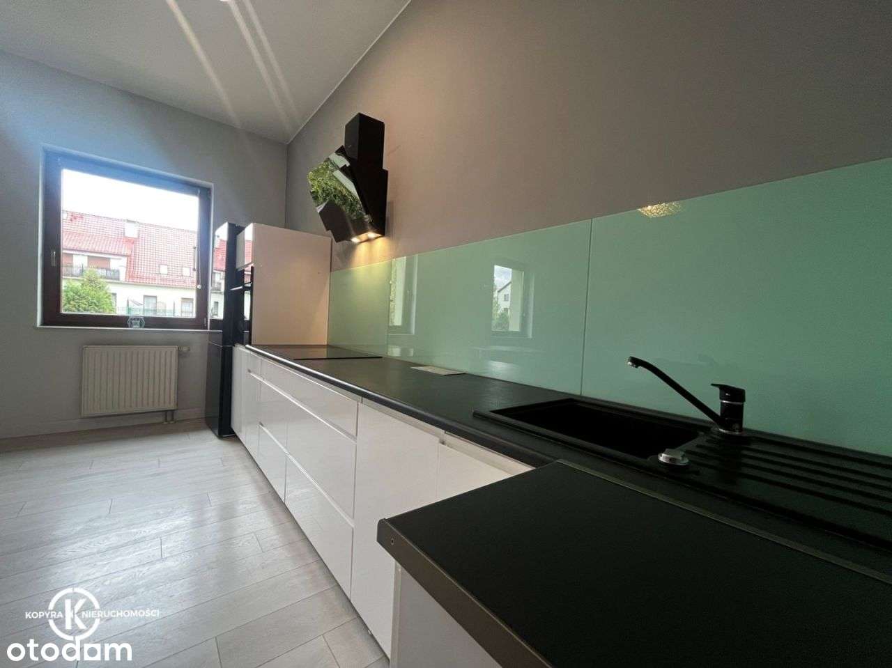 Na sprzedaż 2-pokojowe mieszkanie Ip+m. postojowe-5