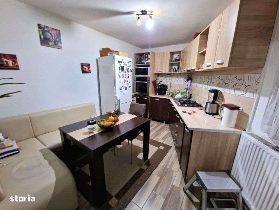 Casa renovata, pozitie excelenta – 1 Mai, Spitalul nr. 1 - Imagine principală: 3/7