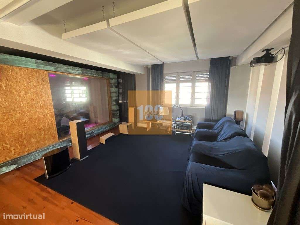 Trespasse de estúdio de música no Porto - Grande imagem: 3/25