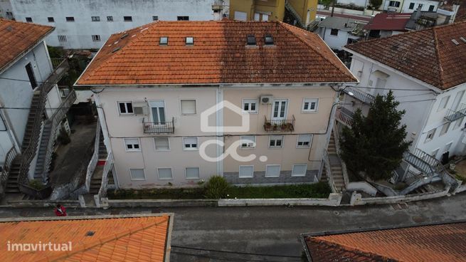 Apartamento T3 com terraço e arrumos em Eiras.-15