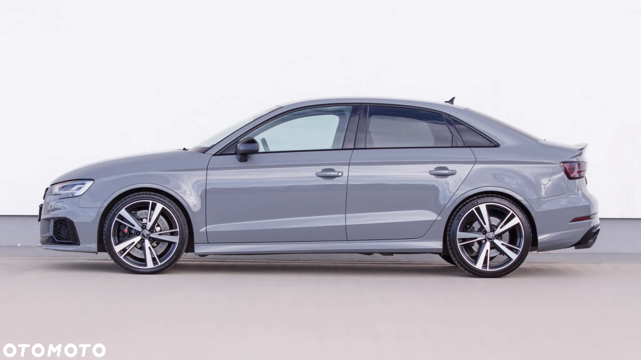 Audi RS3 2.5 TFSI Quattro S tronic - 2