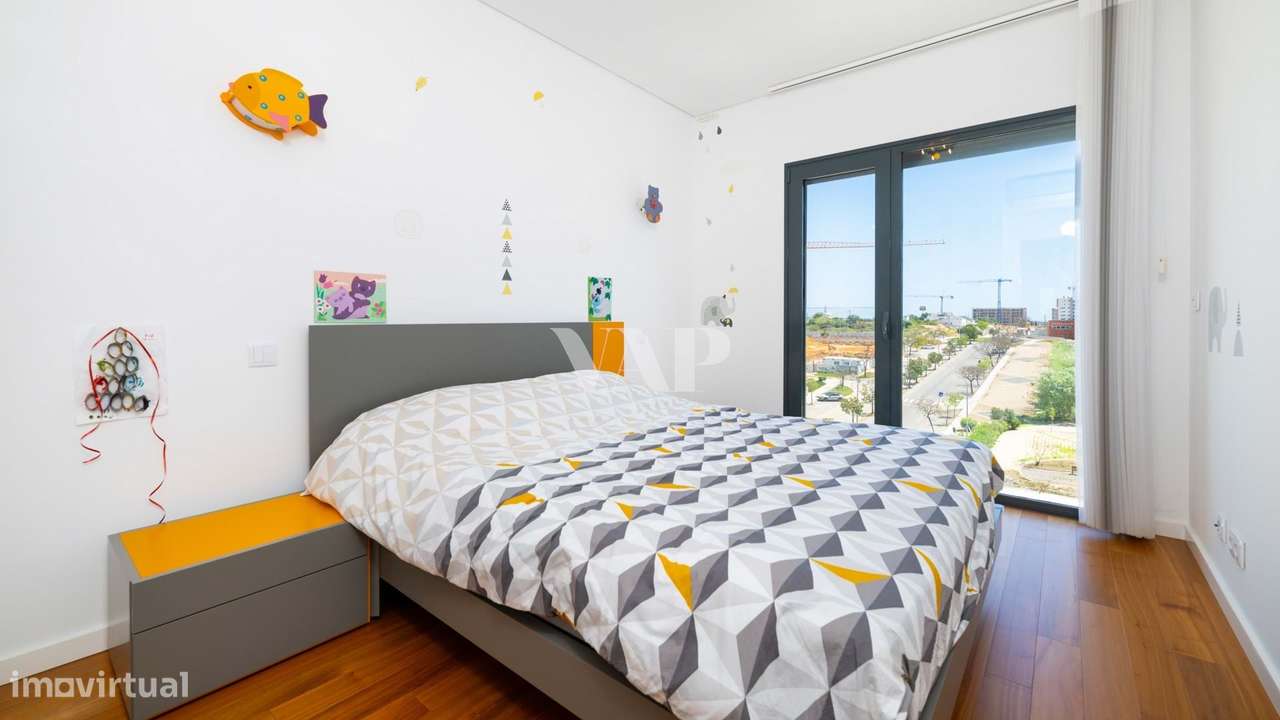 Apartamento Penthouse T3 com Rooftop Privado e Vista Ria Formosa em Fa - Grande imagem: 5/33